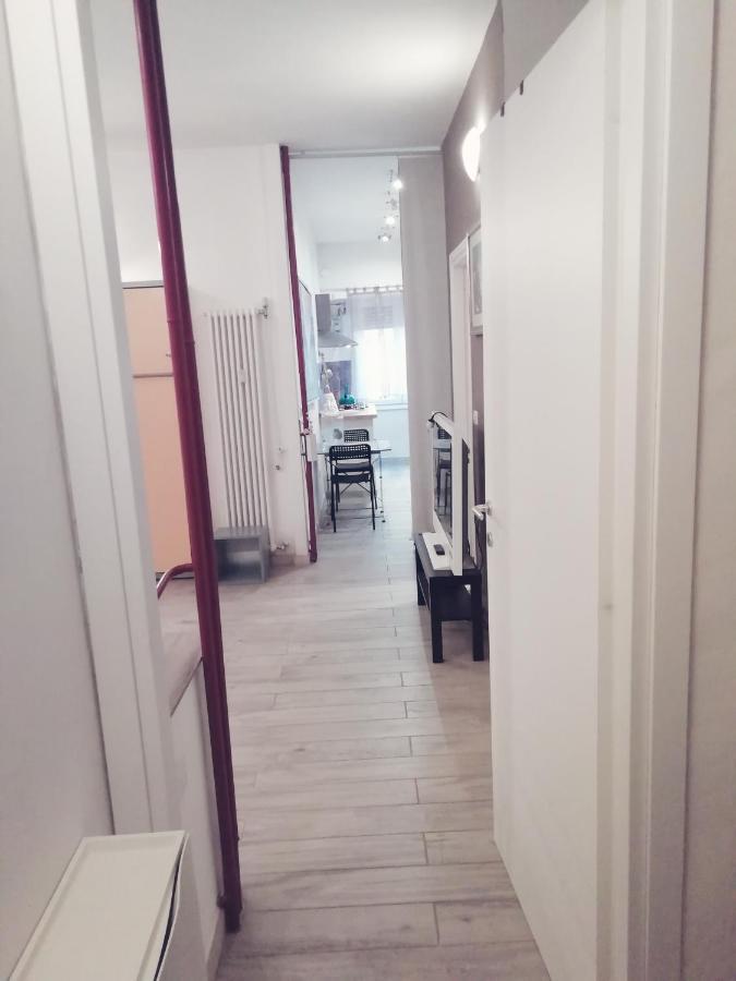 White Apartment Рим Екстериор снимка