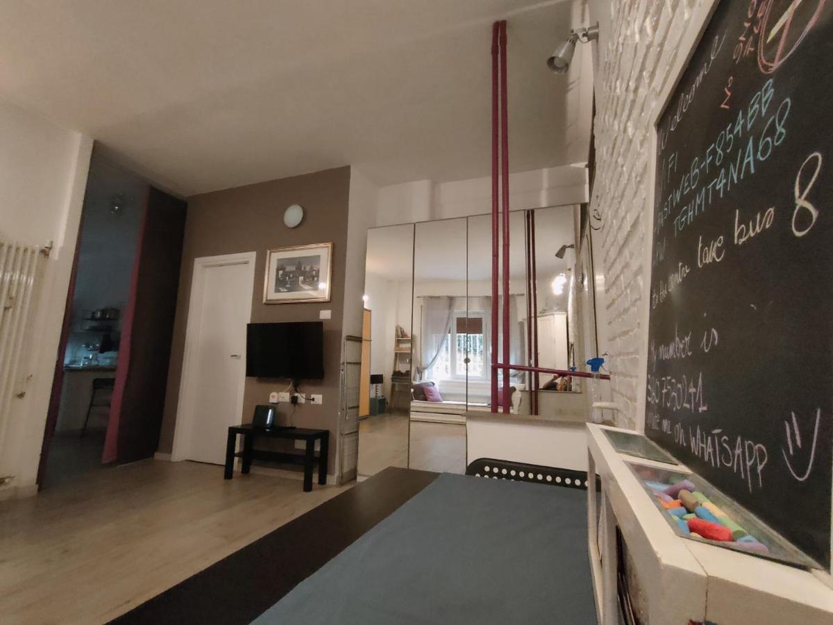 White Apartment Рим Екстериор снимка
